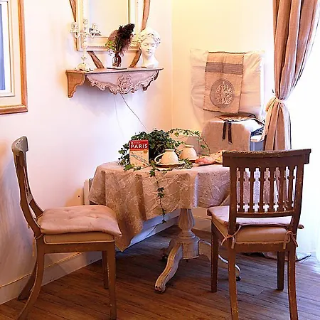 Appartement Studio Quincampoix Parijs